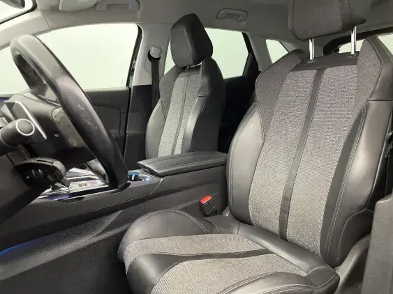 PEUGEOT 3008 II - voiture d'occasion - Photo 17
