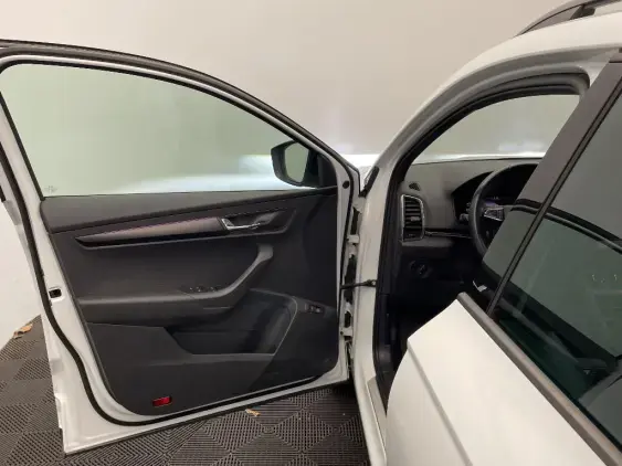 SKODA KAROQ - voiture d'occasion - Photo 17