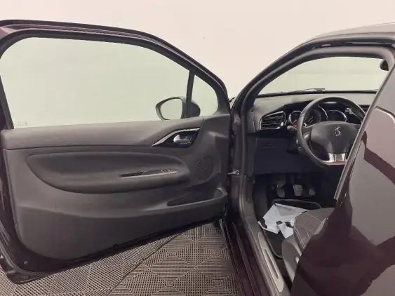 DS DS 3 CROSSBACK I - voiture d'occasion - Photo 17