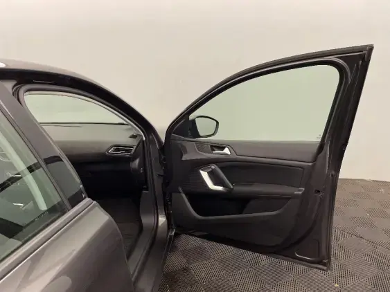 PEUGEOT 308 II - voiture d'occasion - Photo 20