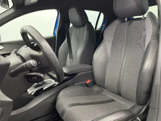 PEUGEOT 208 II - voiture d'occasion - Photo 18
