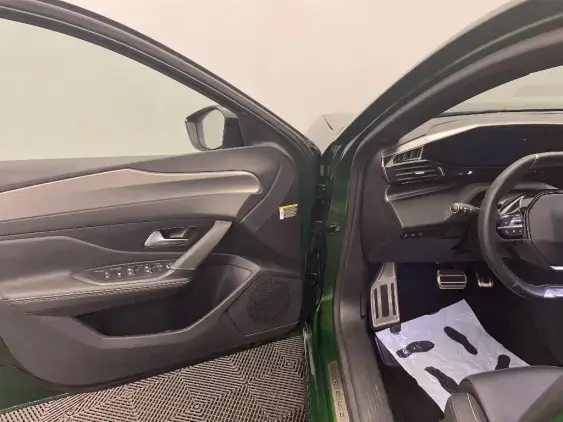 PEUGEOT 308 III - voiture d'occasion - Photo 18