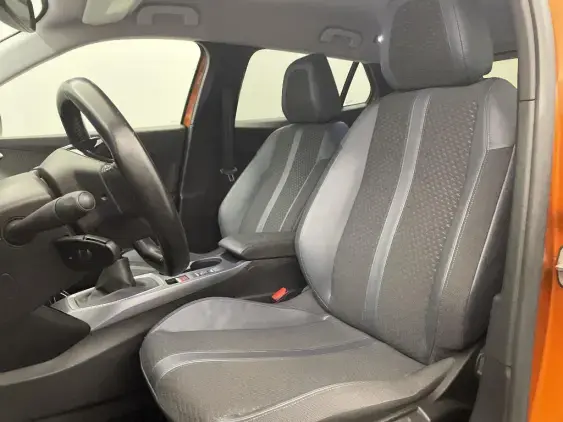 PEUGEOT 2008 II - voiture d'occasion - Photo 18