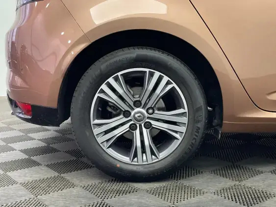 RENAULT MEGANE IV - voiture d'occasion - Photo 24