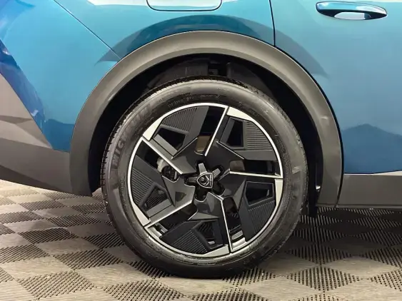 PEUGEOT 408 - voiture d'occasion - Photo 24