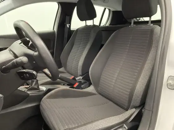 PEUGEOT 208 II - voiture d'occasion - Photo 16