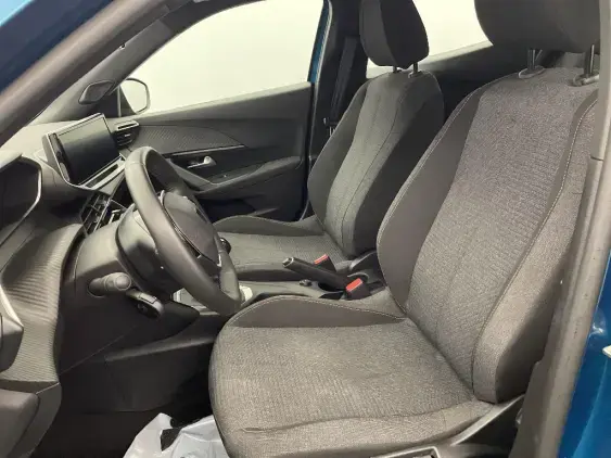 PEUGEOT 2008 II - voiture d'occasion - Photo 17