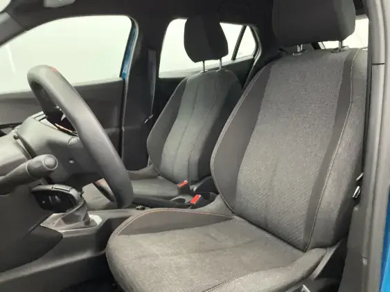 PEUGEOT 2008 II - voiture d'occasion - Photo 16
