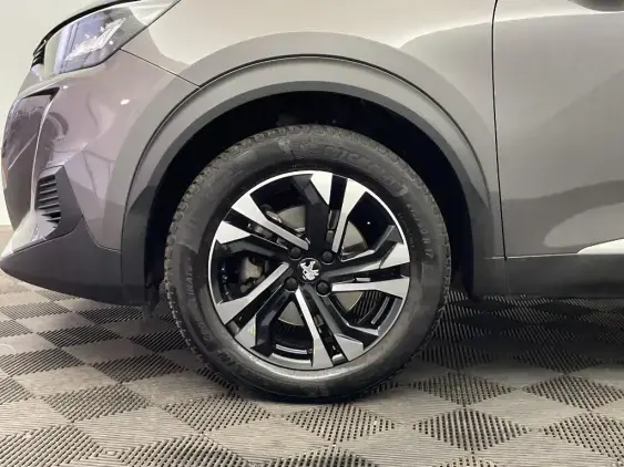 PEUGEOT 2008 II - voiture d'occasion - Photo 23