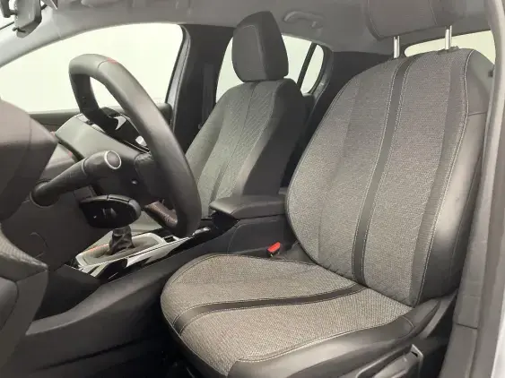 PEUGEOT 208 II - voiture d'occasion - Photo 16