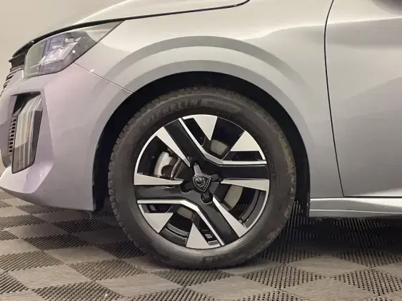PEUGEOT 208 II - voiture d'occasion - Photo 21