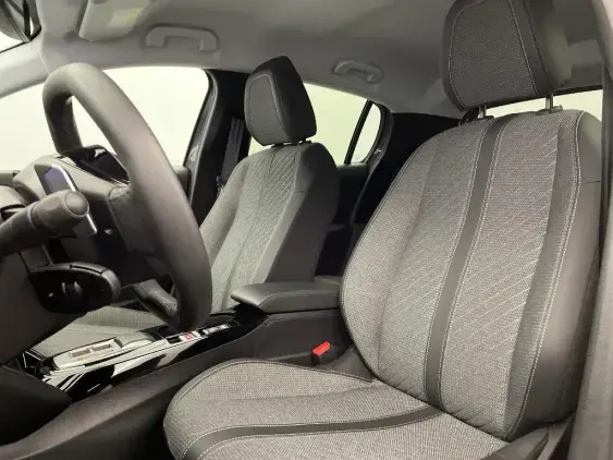 PEUGEOT 208 II - voiture d'occasion - Photo 16