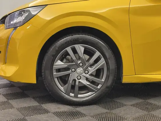 PEUGEOT 208 II - voiture d'occasion - Photo 22