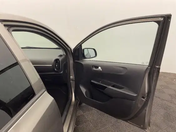 KIA PICANTO III - voiture d'occasion - Photo 18