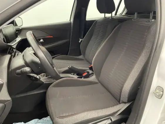 PEUGEOT 208 II - voiture d'occasion - Photo 17