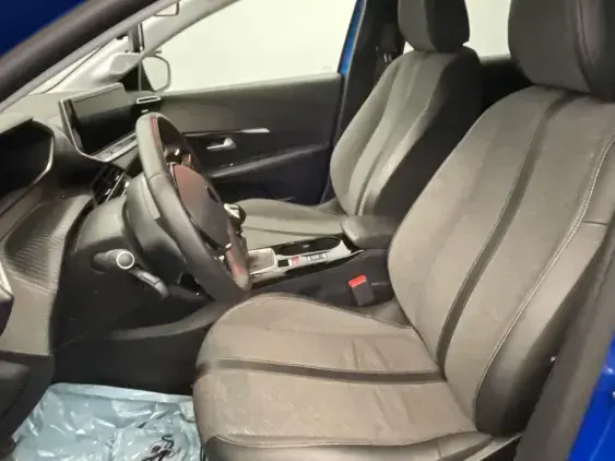 PEUGEOT 208 II - voiture d'occasion - Photo 18