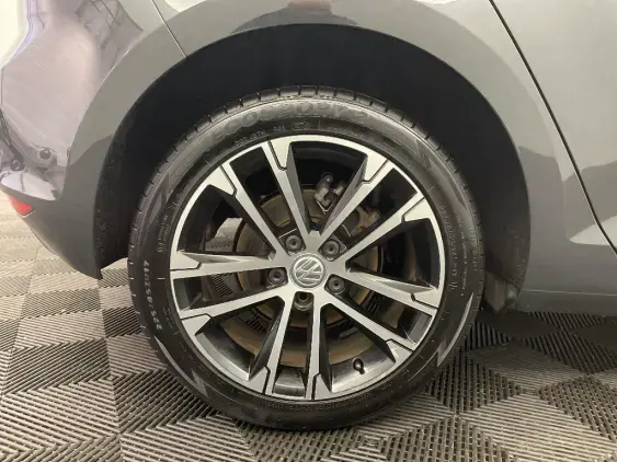 VOLKSWAGEN GOLF VII - voiture d'occasion - Photo 24
