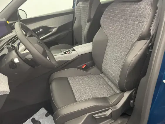 PEUGEOT 3008 III - voiture d'occasion - Photo 17