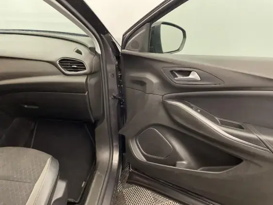 OPEL GRANDLAND X - voiture d'occasion - Photo 19
