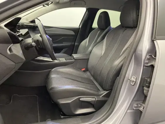 PEUGEOT 308 III - voiture d'occasion - Photo 17