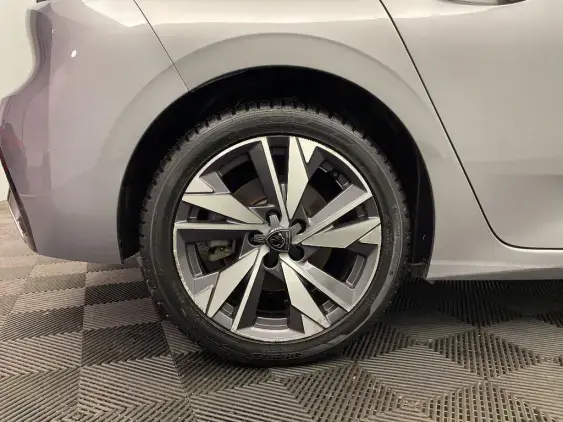 PEUGEOT 308 III - voiture d'occasion - Photo 24