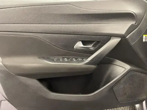PEUGEOT 308 III - voiture d'occasion - Photo 19