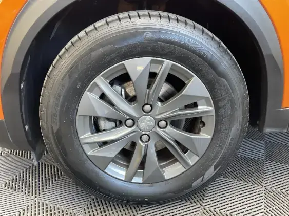 PEUGEOT 2008 II - voiture d'occasion - Photo 20