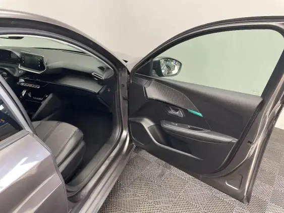 PEUGEOT 208 BUSINESS R II - voiture d'occasion - Photo 19