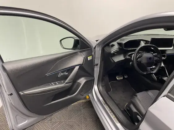 PEUGEOT 208 II - voiture d'occasion - Photo 16