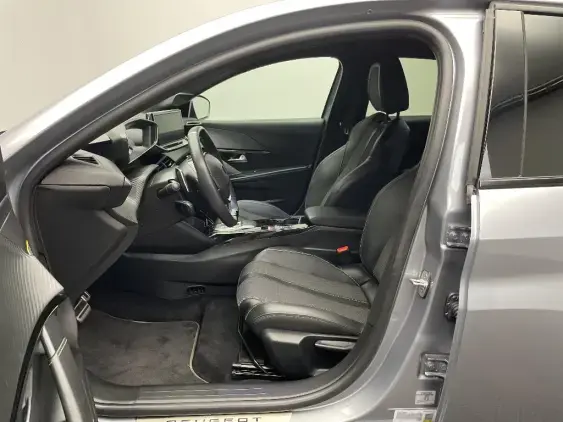 PEUGEOT 208 II - voiture d'occasion - Photo 17