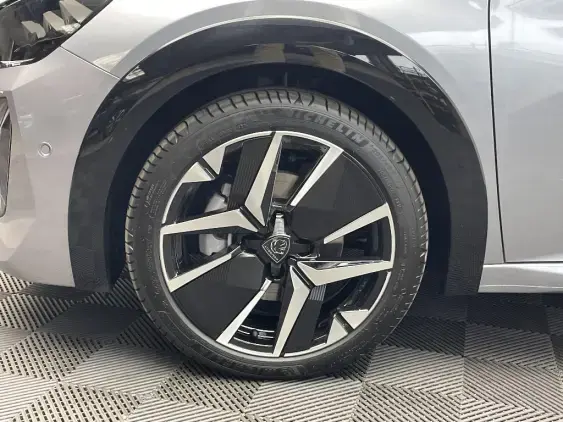 PEUGEOT 208 II - voiture d'occasion - Photo 20