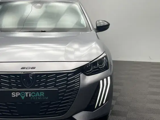 PEUGEOT 208 II - voiture d'occasion - Photo 19
