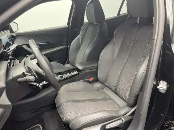 PEUGEOT 2008 II - voiture d'occasion - Photo 15