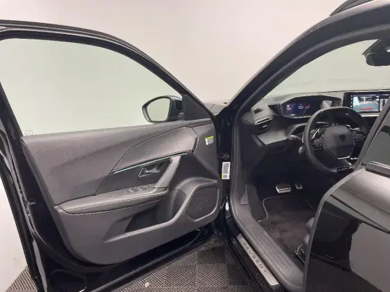 PEUGEOT 2008 II - voiture d'occasion - Photo 16