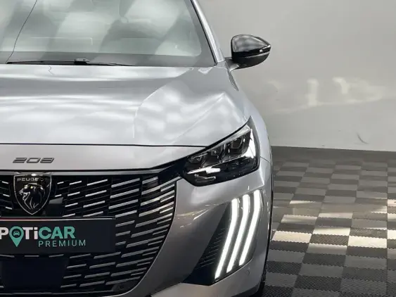 PEUGEOT 208 II - voiture d'occasion - Photo 20