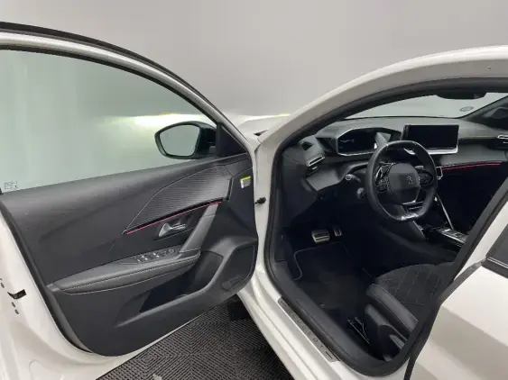 PEUGEOT 208 ELECTRIQUE II - voiture d'occasion - Photo 17