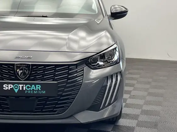 PEUGEOT 208 II - voiture d'occasion - Photo 18