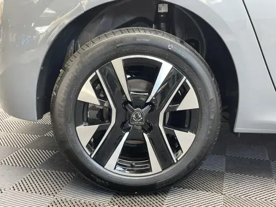 PEUGEOT 208 II - voiture d'occasion - Photo 21