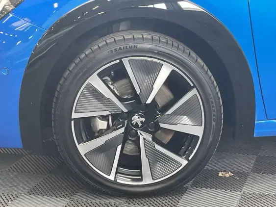 PEUGEOT 208 ELECTRIQUE II - voiture d'occasion - Photo 20