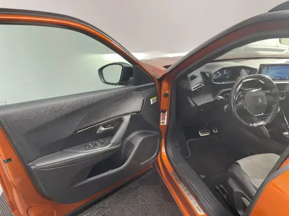 PEUGEOT 2008 ELECTRIQUE II - voiture d'occasion - Photo 17