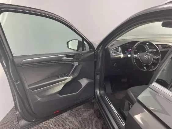 VOLKSWAGEN TIGUAN II - voiture d'occasion - Photo 17