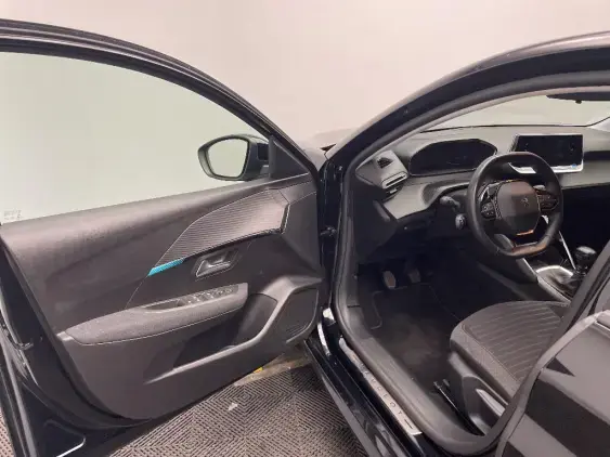 PEUGEOT 208 BUSINESS R II - voiture d'occasion - Photo 17