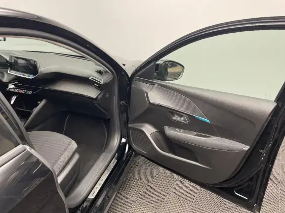 PEUGEOT 208 BUSINESS R II - voiture d'occasion - Photo 18