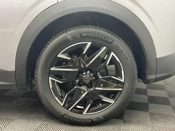 PEUGEOT 3008 III - voiture d'occasion - Photo 21