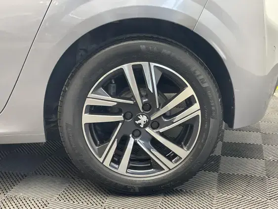 PEUGEOT 208 BUSINESS R II - voiture d'occasion - Photo 22