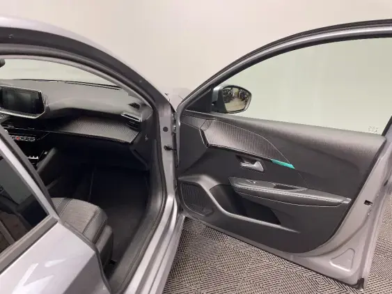 PEUGEOT 208 BUSINESS R II - voiture d'occasion - Photo 19