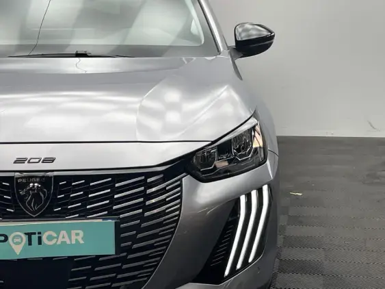 PEUGEOT 208 II - voiture d'occasion - Photo 19