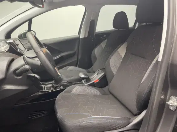 PEUGEOT 2008 - voiture d'occasion - Photo 17