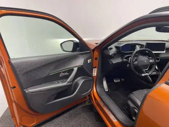 PEUGEOT 2008 II - voiture d'occasion - Photo 17