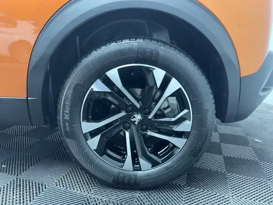 PEUGEOT 2008 II - voiture d'occasion - Photo 21